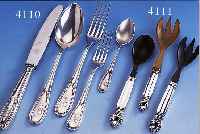 3 TEILE SALATBESTECK, GEORG JENSEN DäNEMARK KOPENHAGEN UM 1925, 830ER SILBERGRIFFE, GEBRAUCHSTEILE HORN, MODELL ACORN, GRIFFE GEFüLLT, ...