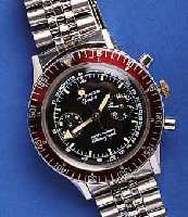 WITTNAUERWITTNAUER ARMBANDCHRONOGRAPH PROFESSIONAL, SCHWEIZ UM 1968, EDELST., BODEN GESCHR., NEU- TR. EDELST.-BAND, SCHW. KONTRASTZIFFERBL., ...