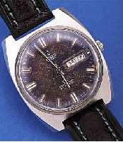 GRUEN HERRENARMBANDUHR AUTOMATIK PRESICION 25, SCHWEIZ UM 1966, EDELST., BODEN GESCHR., BLATT FL., TAG U. DATUM, ZENTRALROTOR, 25 ST.,AS KAL. ...