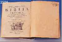 HEBRäISCHE BIBEL, WOLFGANG DEER LEIPZIG, 1740, IN HEBRäISCHER UND LATEINISCHER SPRACHE, GOLDSCHNITT BERIEBEN, GEPRäGTER ...