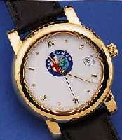 ALPHA ROMEO HERRENARMBANDUHR AUTOMATIK, WERBEUHR GLEICHNAMIGER AUTOFIRMA, UM 1990, METALL HARTVERG., BEIDS. MINERALVERGL., BASIS-KAL. ETA ...