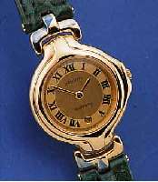 ZENITH DAMENARMBANDUHR VIA VENETO, QUARTZ- WERK, STAHL VERGOLDET, GEH. M. BEWEGL. BANDAN-ST., DAT.-ANZ. M. SCHNELLKORR., SAPHIRGLAS, LEDERBD. M. ...