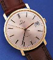 OMEGA HERRENARMBANDUHR GENEVE, SCHWEIZ UM 1975, GG 585/000, BODEN U. GLASR. GEDR., MATT VERS. BLATT, ZENTRALSEK., DATUM, VERG. ANKERW., ...