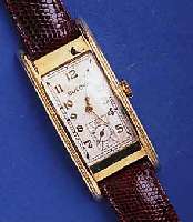 BULOVA BULOVA ARMBANDUHR, GG 585/000, USA UM 1937, RECT.-FORM GEZ., IN SICH GEW., BODEN GEDR., LÜNETTE SEITL. SCHMUCKGEPR., VERS. ORIG.-BLATT (IM ...