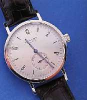 NOMOS HERRENARMBANDUHR TANGENTE SPORT, REF.-NR. 221, EDELST. POL., SAPHIRFLACHGL., MATT VERS. KONTRASTZIFFERBL., KL. SEK. VERT., BODEN 6-FACH ...