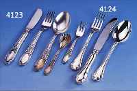 18-TEILIGES BESTECK FüR 6 PERSONEN, 925ER SILBER, BEST. AUS: 6 GABELN, 6 MESSER (GRIFFE GEFüLLT, KLINGEN STAHL), 6 LöFFEL, SEHR ...
