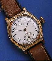 KONVOLUT:KONVOLUT: 2 HERRENARMBANDUHREN, FÜR DEN US- MARKT, ENDE 20ER JAHRE, 1X WALTHAM, GG-FILLED, EMAILBL. SIGN., AUßER LEDERB. ORIG.-ZUST., 7 ...