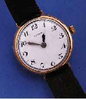 KONVOLUT: 2 BUREN DAMENARMBANDUHREN, SCHWEIZFüR DEN BRIT. MARKT, 1X UM 1926, METALL M. GG-AUFL., SCHARNIERBODEN, EMAILBL., RIPSBAND, 15 ST., ...