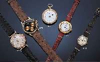 ROLEX DAMENARMBANDUHR, SCHWEIZ/ENGLAND UM 1930, ROSE-G. 625/000, BODENSCHARNIER ZU REP., GLASR. M. SCHARNIER, EMAILBL. FEIN HAAR-R., ...