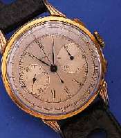 LEONIDAS ARMBANDCHRONOGRAPH, SCHWEIZ UM 1940, METALL ROSEVERG., BER., EDELST.-BODEN U. GLASR. GEDR., ORIG.-BLATT FL., 17 ST., BASISKAL. ...