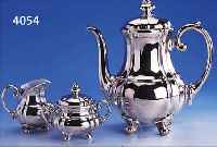 3-TEILGES KAFFEESERVICE, DEUTSCH WMF 30ER JAHRE, PORZELLANKORPUS MIT 1000ER SILBER- AUFLAGE, BAROCKSTIL, SCHWERE AUSFüHRUNG, BEST. AUS: ...
