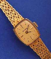 BULOVA DAMENGOLDBANDUHR, UNGETR. LAGERW., SCHWEIZ/DEUTSCHLAND UM 1970, GG 585/000 INCL. MATT. GLIEDERB., BODEN GEDR., FORMANKERW., VERG., 17 ...