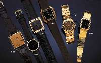 DAMENGOLDBANDUHR HANDARBEIT, UM 1985, GG 750/000 MASSIVGEH. INCL. MASSIVGLIEDERB., HIGH-TECH-QUARTZW., BODEN 4-FACH VERSCHR., ...