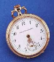 UNION HORLOGERE DAMENTASCHENUHR, SCHWEIZ FüRDEN DTSCH. MARKT UM 1910, ROSE-G. 585/000, EMAILBL. SIGN., KL. SEK., AUF RüCKS. VERSCHL. ...