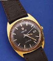 KONVOLUT: 2 SCHWEIZER HERRENARMBANDUHREN, UM 1968, 1X TISSOT AUTOMATIK SEASTAR MIT INTE-GR. EDELST.-BAND, AUFWEND. BLATT M. EXTREM ERH. ...