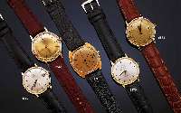 BAUME & MERCIER HERRENARMBANDUHR AUTOMATIK, SCHWEIZ UM 1970, GG 585/000, BODEN GEDR., VERG. BLATT M. EXTREM ERH. STD.-ZEICHEN, ZENTRALSEK., ...