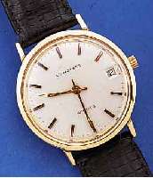 LONGINES HERRENARMBANDUHR AUTOMATIK, SCHWEIZUM 1970, GG 750/000, BODEN GESCHR., BLATT REST., ZENTRALROTOR KUGELGEL., 25 ST., KAL. 6651, ...