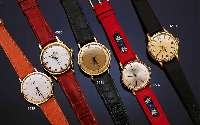 OMEGA HERRENARMBANDUHR CONSTELLATION AUTOMATIKCHRONOMETER, SCHWEIZ UM 1959, GG 750/000, BODEN GEDR., CREMEFARB. BLATT M. AUFGES. ...