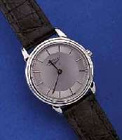 LONGINES DAMENARMBANDUHR LE GRANDE CLASSIQUES, EDELSTAHL, QUARZT, ORIG. LEDERBAND, ORIG. HüLLE FüR PAP., GEBRAUCHSANL., LAGERWARE, EZ 1-2, EHEM. ...