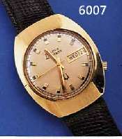 BULOVA HERRENARMBANDUHR ACCUTRON ZENTRALSEKUN-DE, TAG UND DATUM, SCHWEIZ UM 1969, METALL GG-AUFL., BODEN GESCHR., SCHRAUBRING EDELST., BEI ...