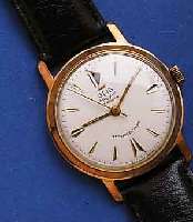 GUB HGUB HERRENARMBANDUHR, DEUTSCHLAND UM 1967, METALL HARTVERG., EDELST.-BODEN GEDR., ZIFFER- BL. M. SELTENEN STD.-ZEICHEN, 17 ST., RUNDAN- ...