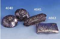 MANTELSCHLIEßE, NORDISCH UM 1750/60, SILBER GEPR., SZENERIE MIT FIGURENSTAFFAGE (BESCH.), D CA. 7 CM
