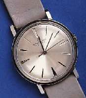 BREITLBREITLING HERRENARMBANDUHR AUTOMATIK, EDEL- ST., BODEN GESCHR., UNGETR. LAGERW. UM 1965, ORIG.-LEDERB., REF.-NR. 2528, AUTOMATIKBASIS- KAL. ...