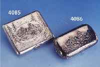 SCHMINKSCHMINKDOSE, MOSKAU UM 1898/1912, 84ER SILBER, INNEN MIT 2 SEPARATEN FÄCHERN, MEI- STERMARKE UNGEDEUTET, BODEN ZISELIERT, KARTU- SCHE ...