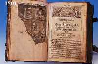 BIBEL, ENDTER NÜRNBERG, 1716, VORSATZBLATT DES ALTEN TESTAMENTS FEHLT, WASSERSCHADEN, BÜCHRÜCKEN GEBROCHEN, GEPRÄGTER LEDEREINBAND BESCH., ...