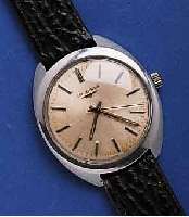 LONGINLONGINES HERRENARMBANDUHR, SCHWEIZ UM 1969, EDELST., BODEN GESCHR., BLATT FL., NUTZSP. IM KRONEN- U. BESONDERS BODENBER., 17 ST., ...