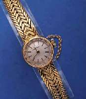 ALPINA DAMENGOLDBANDUHR, SCHWEIZ UM 1958, GG 585/000-GEH. INCL. GG-FLECHTBAND, FEINE GESAMTVERARB., MINERALGL. M. SAPHIRSCHLIFF, BODEN GEDR., ...