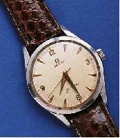OMEGA HERRENARMBANDUHR SEAMASTER, EDELST., BODEN U. GLASR. GEDR., SCHWEIZ UM 1959, ORIG.- BLATT ALTERSBED. FARBL. GET., KRONE U. LEDERB. NEUTR. ...