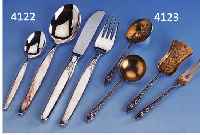 4-TEIL. PETIT-FOURS-BESTECK, FRANKREICH UM 1900, 950ER SILBER, TEILVERGOLDET, BAROCKISIEREND