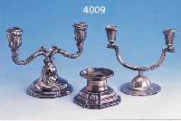 KONVOLUT 3 KERKONVOLUT 3 KERZENLEUCHTER, SILBER: 1 X 835ER SILBER, GEFÜLLT, H CA. 7 CM, 30ER JAHRE, BAROCKSTIL, MEISTERMARKE GRIMMIN- GER, ...
