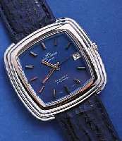 JAQUESJAQUES GIRARD HERRENARMBANDUHR AUTOMATIK, SCHWEIZ UM 1971, METALL HARTVERCHR., EDELST.- BODEN GEDR., AUFWEND. BLATT M. EXTREM ERH. ...