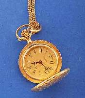 KONVOLUT: 2 TISSOT MINIATUR-DAMENTASCHEN-/ ANHÄNGEÜHRCHEN, BD. METALL, VERG., INCL. KETTEN, BD. QUARTZWERKE, 1X SAVONETTE, 1X OF- FEN, M. ...