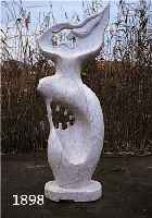MODERNE MARMORSKULPTUR, AUS EINEM BLOCK GEHAUEN, H. CA. 162 CM
