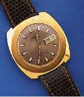 GLASHÜTTE HERRENARMBANDUHR, AUTOMAT, DEUTSCHLAND UM 1965, METALL, ROT VERG., EDEL- ST.BOD. AUFGEDR., DATUM, ZENTRALSEK., ZENTRAL- ROTOR, KAL. 671, ...