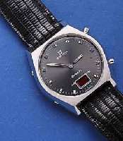 ZENITH HERRENARMBANDUHR QUARTZ, ANALOG- U. DIGITALANZ., KAL. 47, SCHWEIZ UM 1977, EDELST., BODEN GEDR., MINERALFLACHGL., LEDER- B., KURZTEST ...
