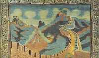 PEKPEKING, CHINA, 218 X 136CM, EHZ 2-3 FLOR WOLLE, UM 1910, DARSTELLUNG DER CHINESISC HEN MAUER.