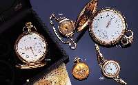 ROLEX DAMENGOLDBANDUHR, SCHWEIZ/ENGLAND UM 1920, 9KT. ROSE-G.-GEH. INCL. ROSE-G.-FILLED GLIEDERB. M. FALTSCHL. ZEITIDENT., BODEN U. LÜNETTE M. ...