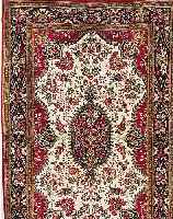 GHOGHOM SEIDE,PERSIEN CA 150 X 98 CM. .REINE EHZ 1-2.REINE NATURSEIDE.CA 20 JAHRE.CA 1 MIO KN/QM.