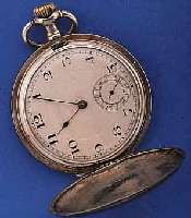 HERRENTASCHENUHR, SAVONETTE, TULASILBER (800), BER., MONOGRAMSPIEGEL ROT VERG., SCHWEIZ UM 1915, VERS. KONTRASTZIFFERBL., VER- GOLDETES 2/3TEL ...