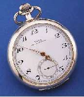 UNIVERSAL GENEVE FRACKUHR, EDELST., SCHWEIZ UM 1970, VERS. BL. AUFGES. WG-STUNDENZEICHEN, RUNDANKERWERK, 17 ST., KAL. 1-42, GLYC.-UNR., ...