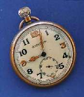JAEGER LE COULTRE MILITÄRTASCHENUHR FÜR DIE BRITISCHE ARMEE, SO REG.-GRAV. AUF VERSCHR. METALLGEHÄUSEBOD., SCHWEIZ UM 1942, EMAILFARB. BL., ...