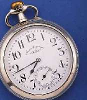 DOXA ANTIMAGNETIK ÜBERGROßE HERRENTASCHENUHR, B-UHR (POST, BAHN, BÜRO), ARGENTANGEH., PERF. EMAILBL., GEBL. STAHLZEIGER, GEH.BOD. BER., RELIEF. ...