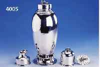 COCKTAILSHAKER, DÄNEMARK KOPENHAGEN, MEISTER- MARKE S.H. PEDERSEN, UM 1938, REINE HANDAR- BEIT, HAMMERSCHLAGVERZIERUNG, IN DER ART VON GEORG ...