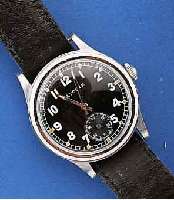 GLYCINE MILITÄRARMBANDUHR, SCHWEIZ FÜR DAS DTSCH. HEER UM 1942, METALL VERCHR., AUF GE- SCHR. EDELST.-BODEN REG.-GRAV. D88575H, SCHW. ...