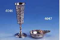 WEINKELCH, MOSKAU UM 1846, 84ER SILBER, TAUSCHIERT, ZISELIERT, PUNZIERT, LEICHT VER- DELLTER FUß, H CA. 13 CM