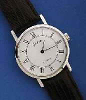 GLASHÜTTE HERRENARMBANDUHR, DEUTSCHLAND UM 1984, METALL VERCHR., EDELST.-BODEN GEDR., EMAILFARB. KONTRASTZIFFERBL., FORMANKERW., KAL. 09-20, 17 ...